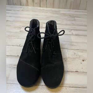 Girls Toms Desert Suede Wedge Black Bootie Size 3